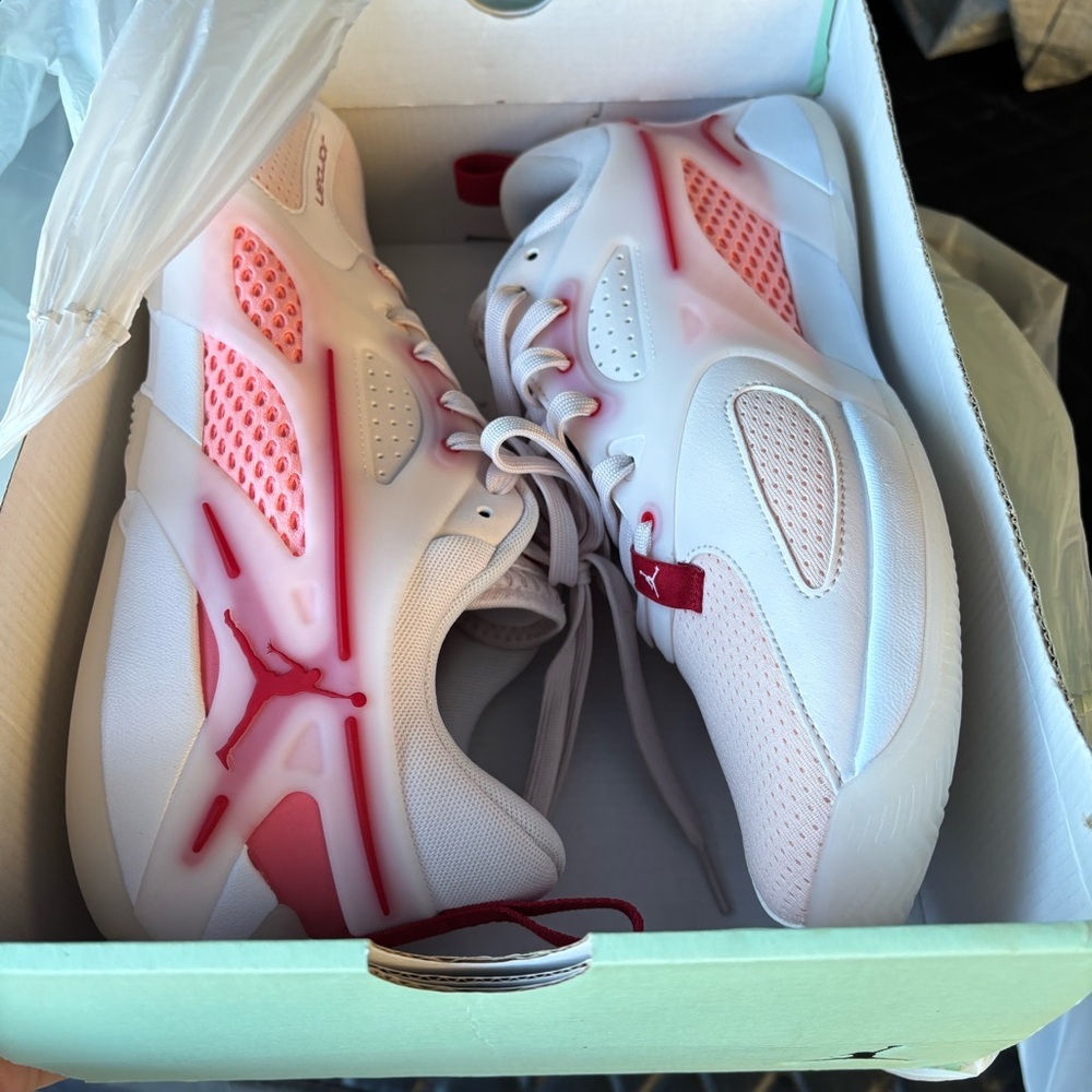 Jordan Heir Treat Yourself Pink & White size 12.5 - Picture 7 of 7